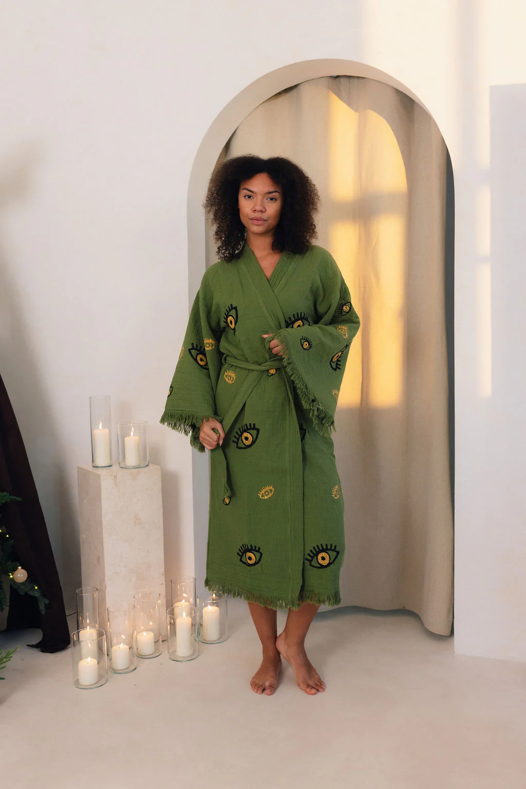 HOLLIE robe